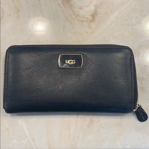 Ugg wallet